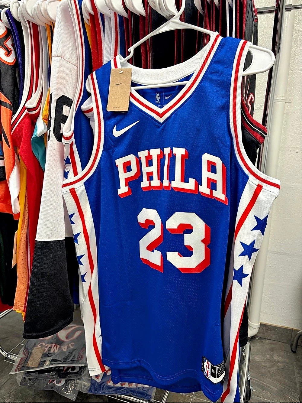 Nike LeBron James Philadelphia 76ers Swingman Jersey